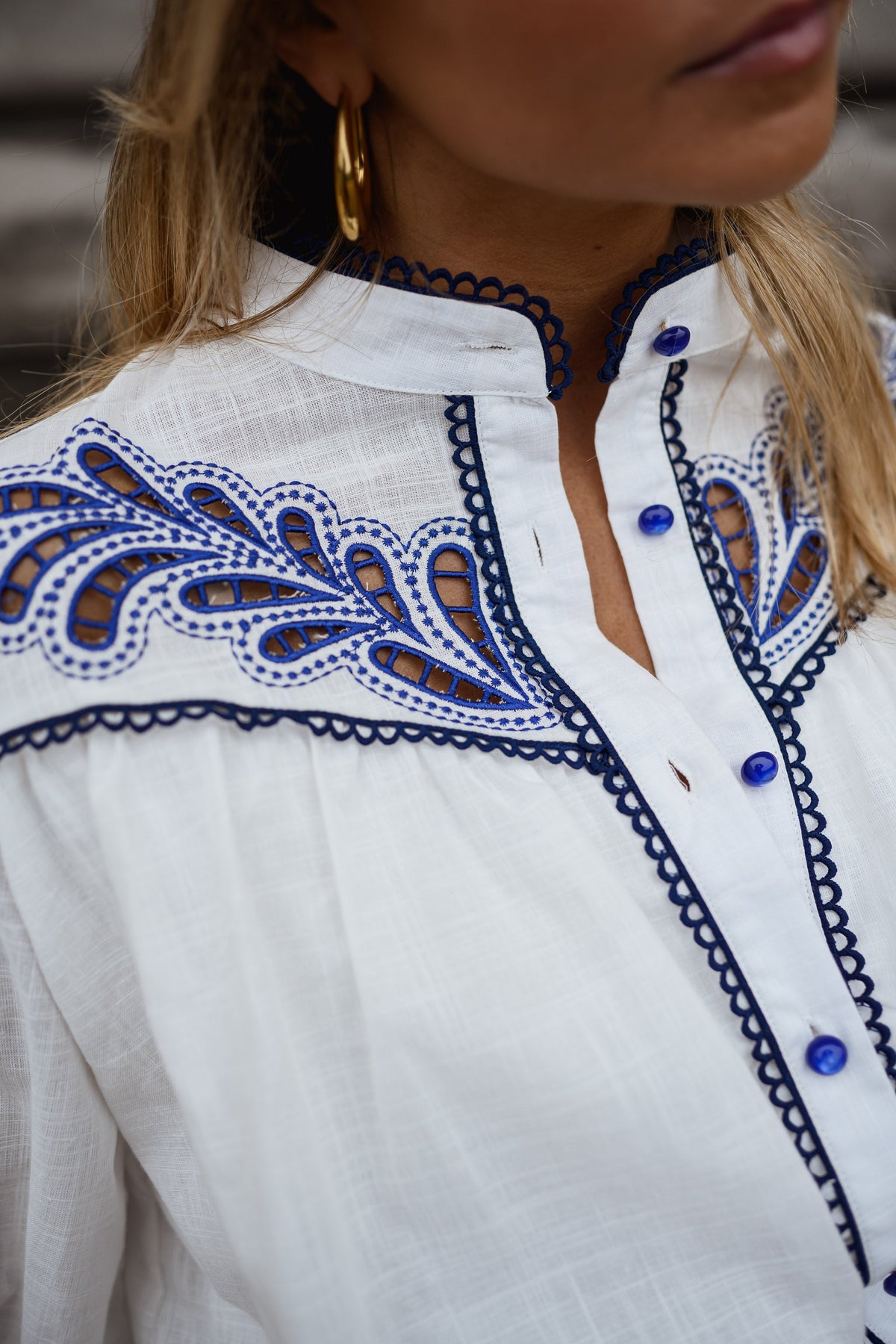 Chemise Nadege - blanche et bleue