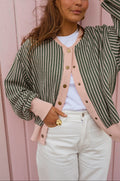Gilet Verda - vert à lignes roses
