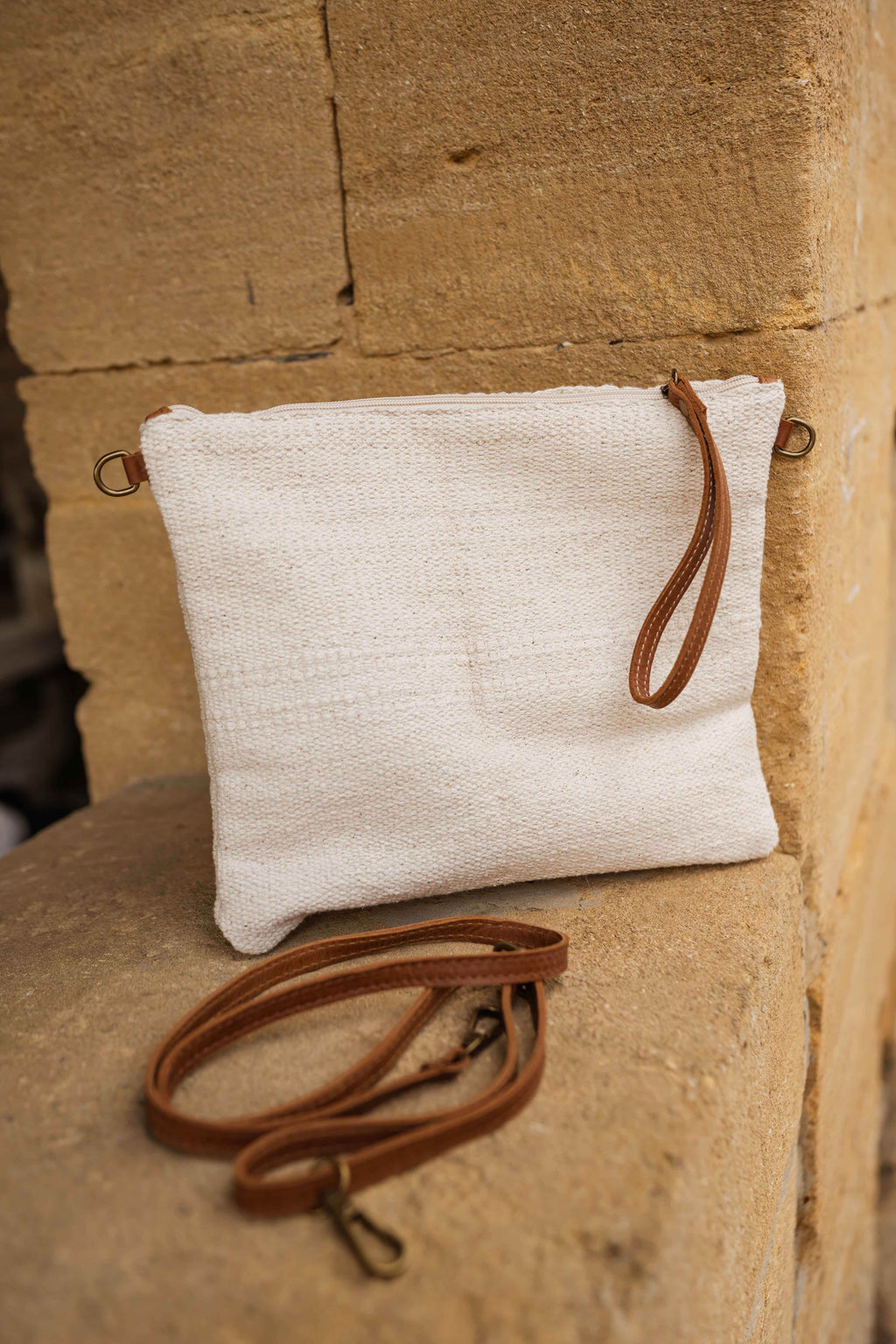 Pochette Bisou Bisou - beige