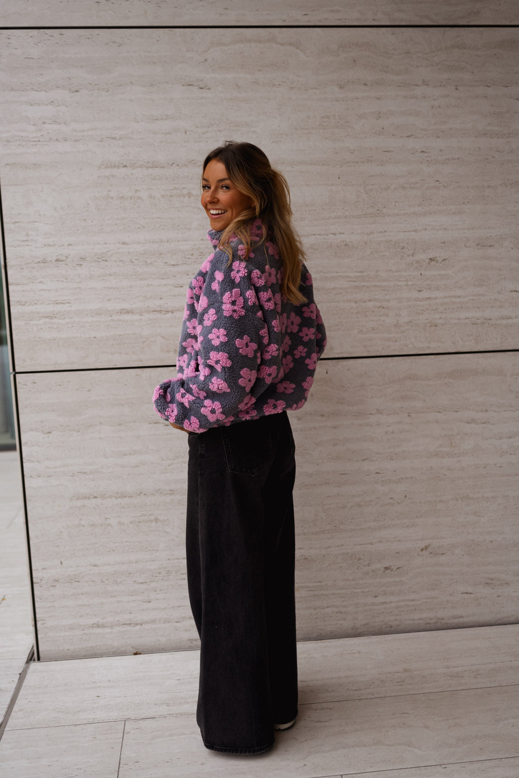 Polaire Tomas - gris à fleurs roses