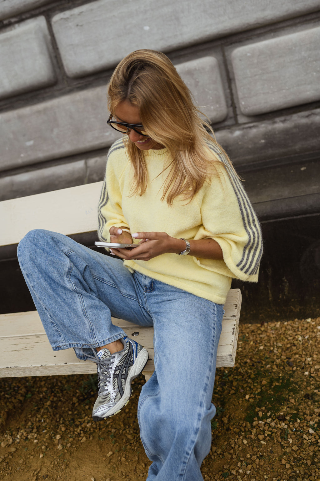 Pull Larry - jaune