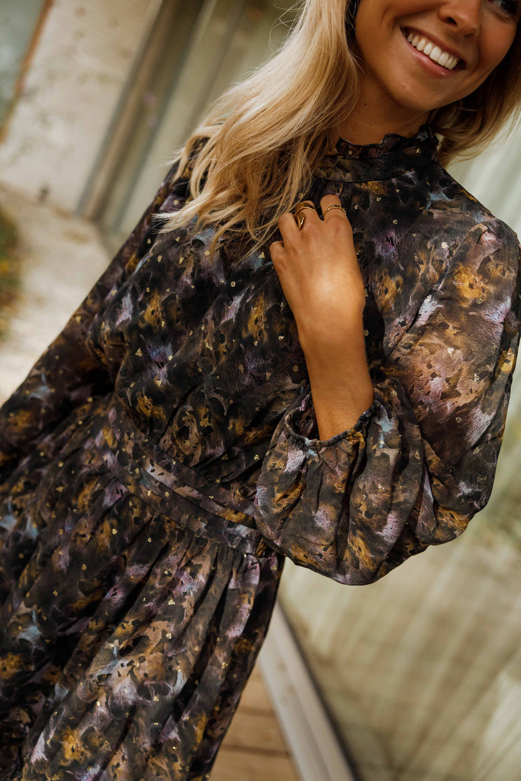 Robe Alexandra - noire à motifs