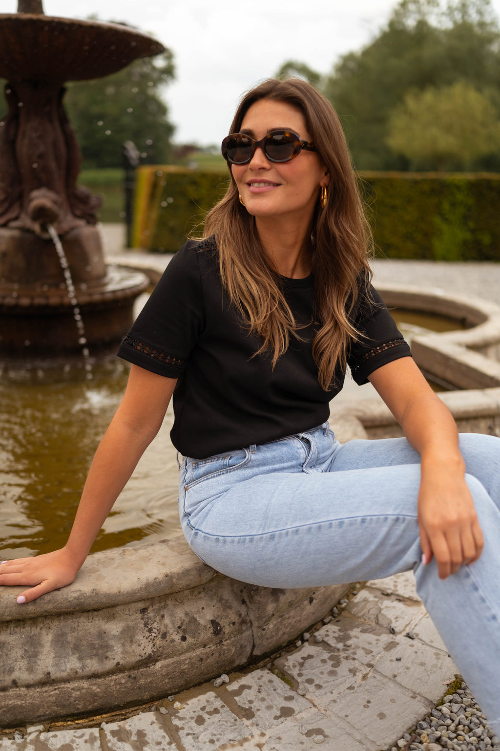T-shirt Romina - noir à broderie