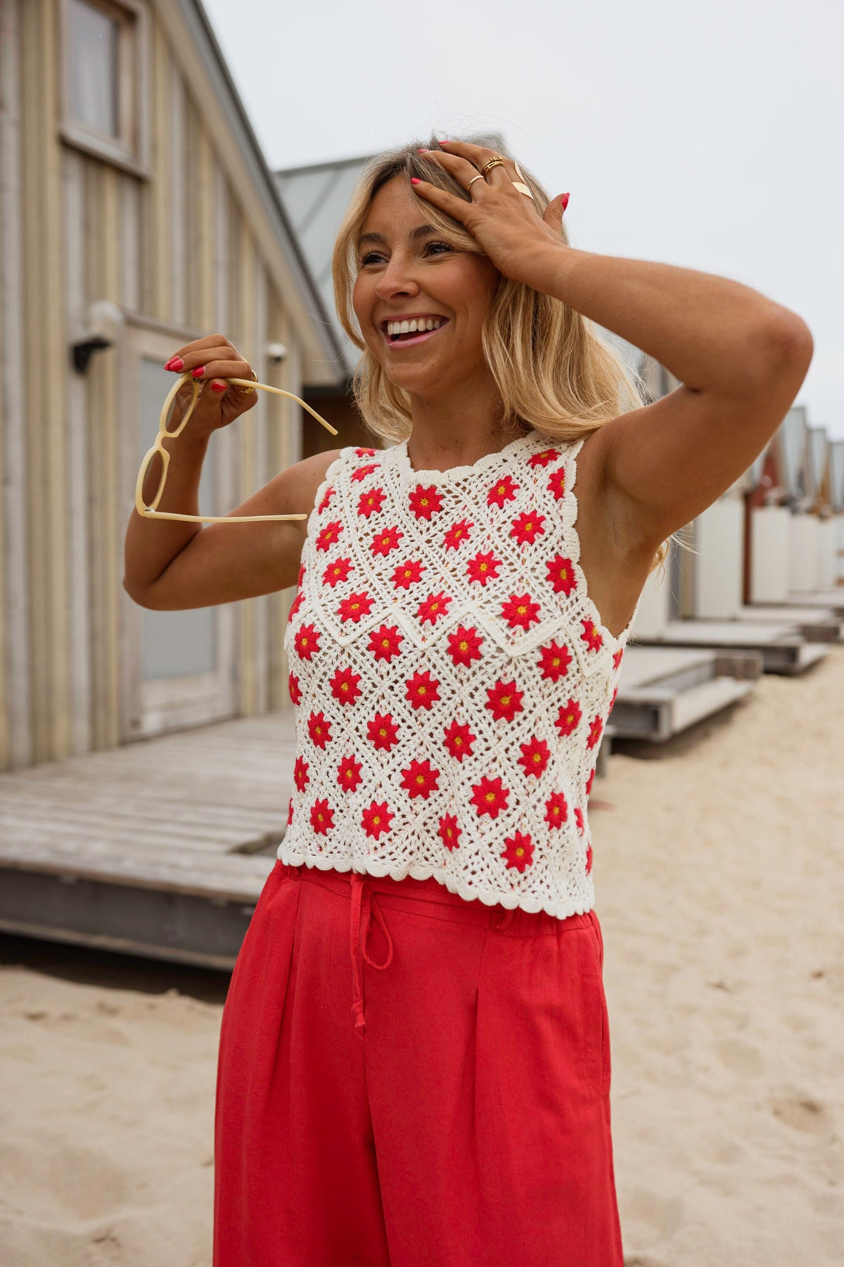 Top Marcella - écru & rouge en crochet