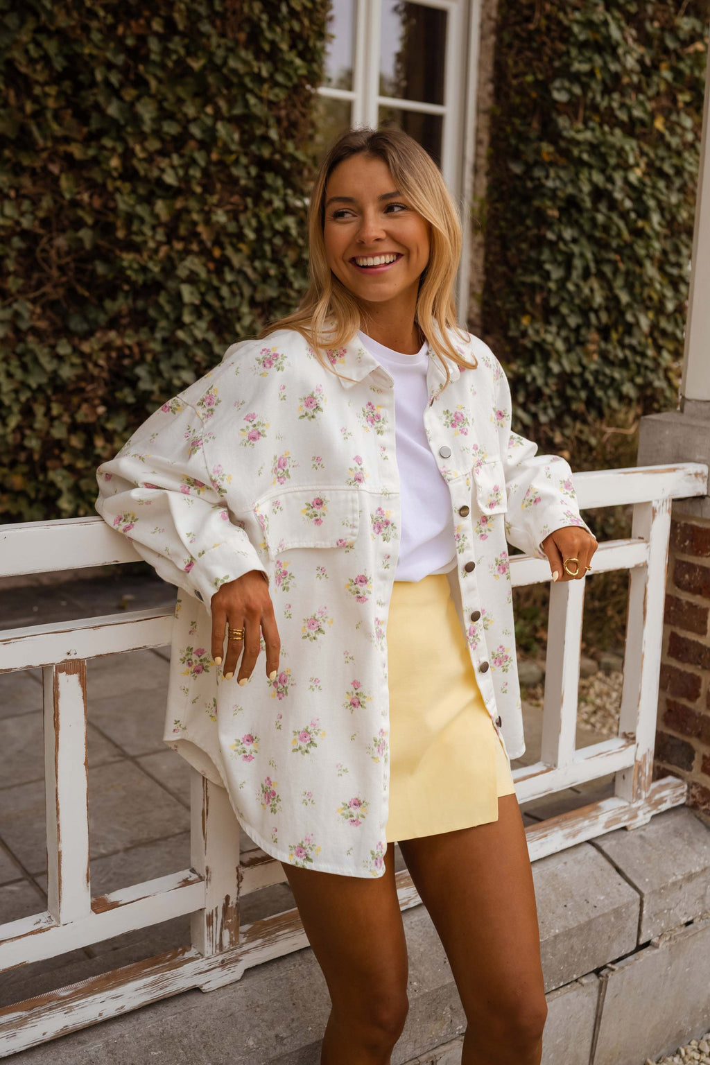 Veste Romy - écrue à fleurs