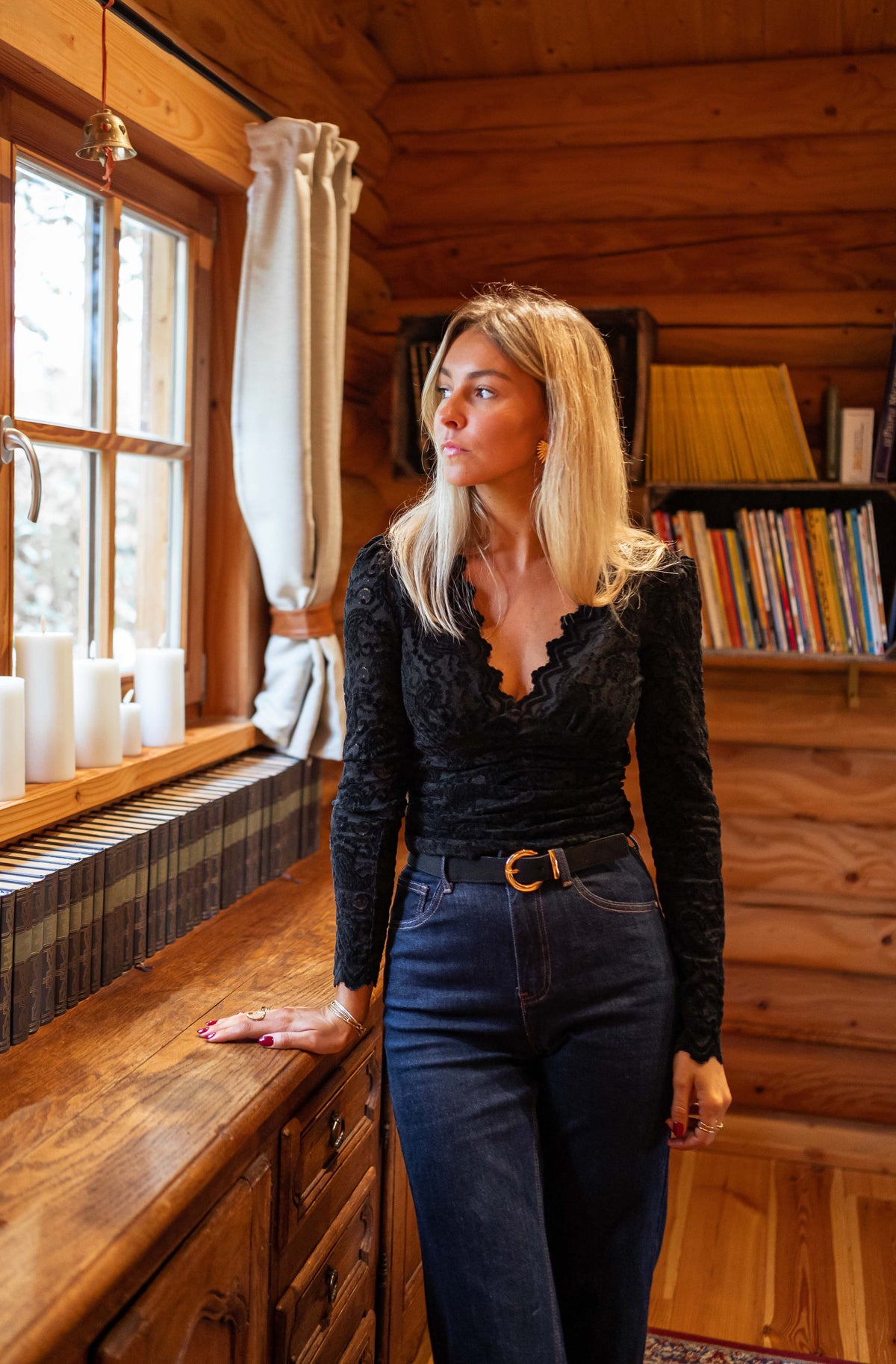 Blouse Leslie - noire à dentelle