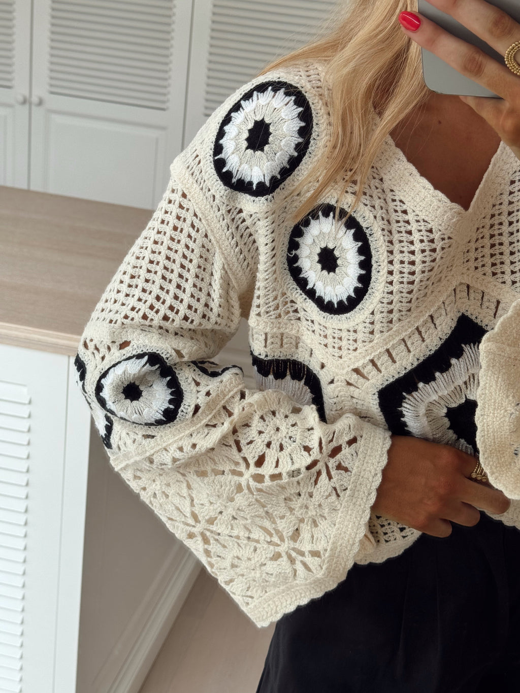 Blouse Nael - écrue et noire en crochet
