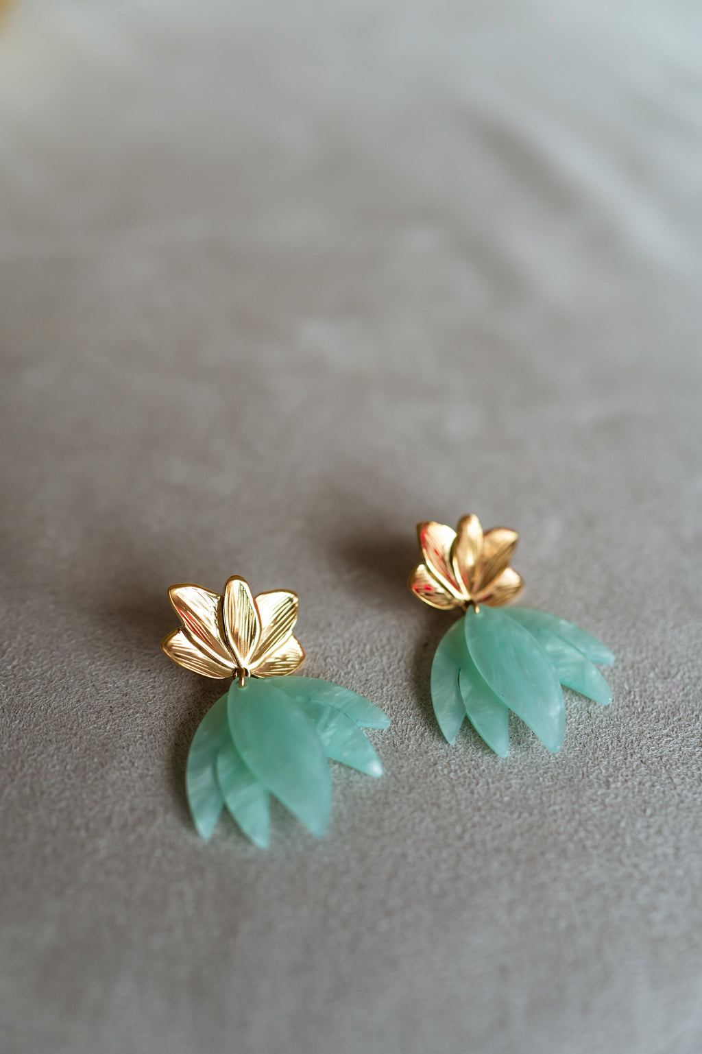 Boucles d’oreilles Willy - vert d’eau et dorées