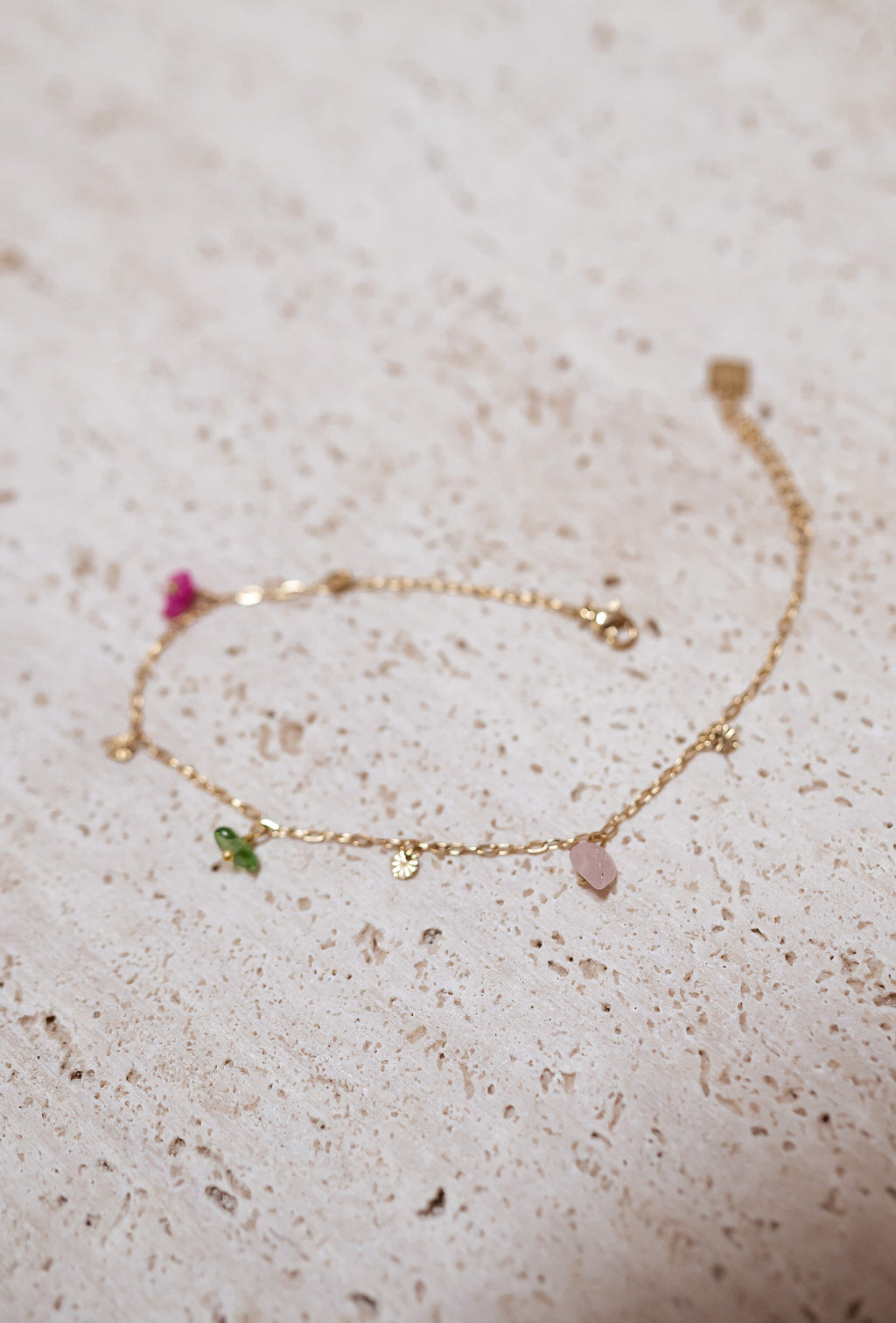 Chaine de cheville Delta - dorée avec perles multicolores